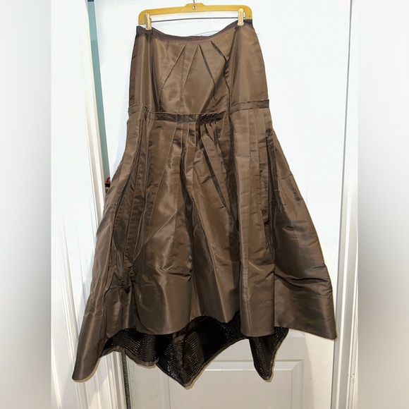 Oscar de la Renta Brown Silk Taffeta Pleated Detail Maxi Skirt
